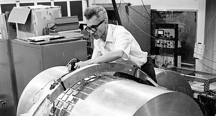 Joseph Weber
 & his gravity wave detector